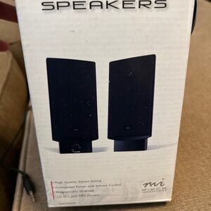 multimedia Micro Innovations Multimedia Speakers Flat Panel Design (MM630D)